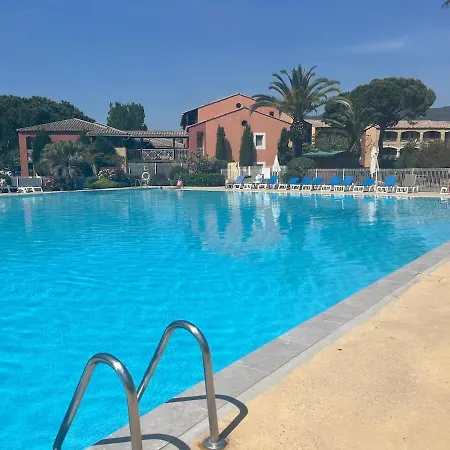 Rez De Jardin - Piscine - Parking Apartman Mandelieu